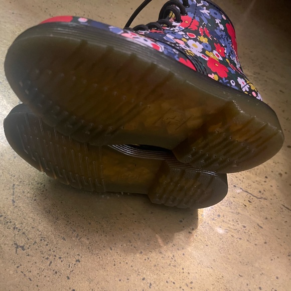 Dr Marten Toddler Girl Size 9 - Picture 3 of 3